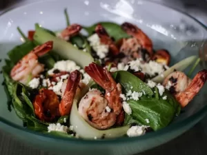 Keto grilled prawns salad with warm lemon butter dressing