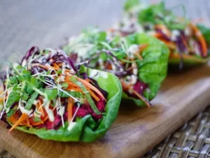 Raw and vegan romaine tacos