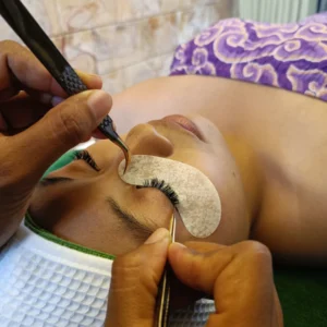 Classic Eyelash with Single Lashes